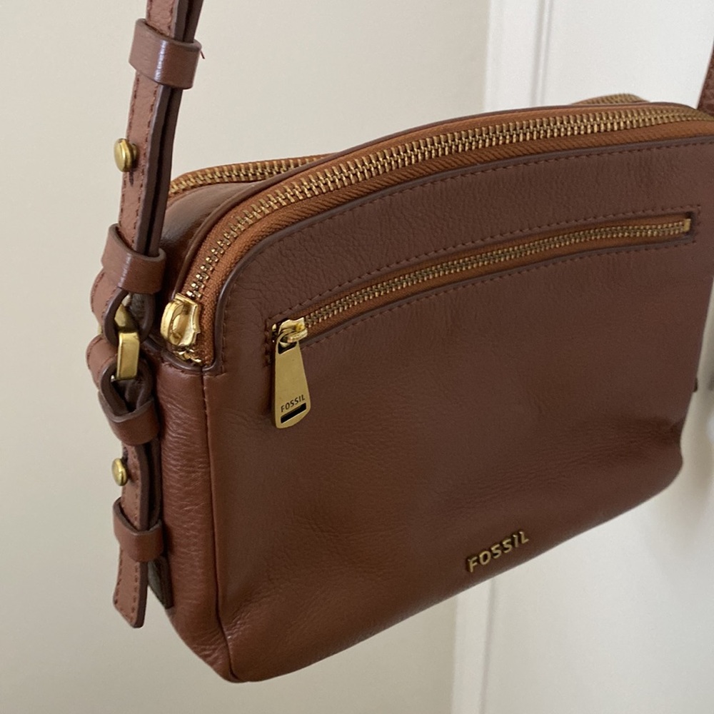 Brown leather Fossil crossbody purse - Picture 12 of 13
